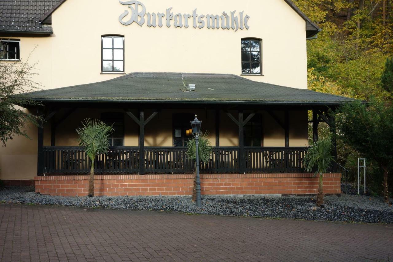 Landhotel Burkartsmuehle Hofheim am Taunus Exterior foto